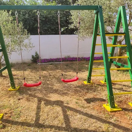 Olive Oasis With Private Pool Sukošan