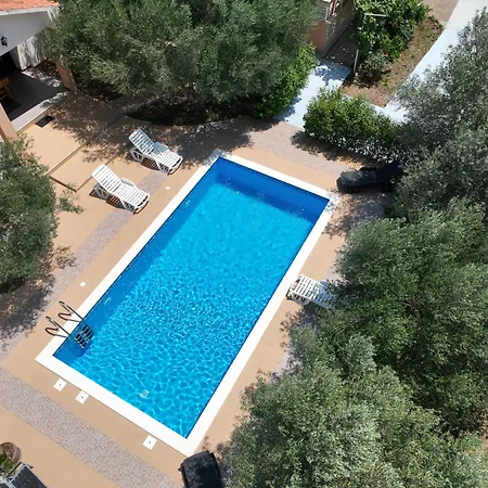 Olive Oasis With Private Pool Апартаменты
